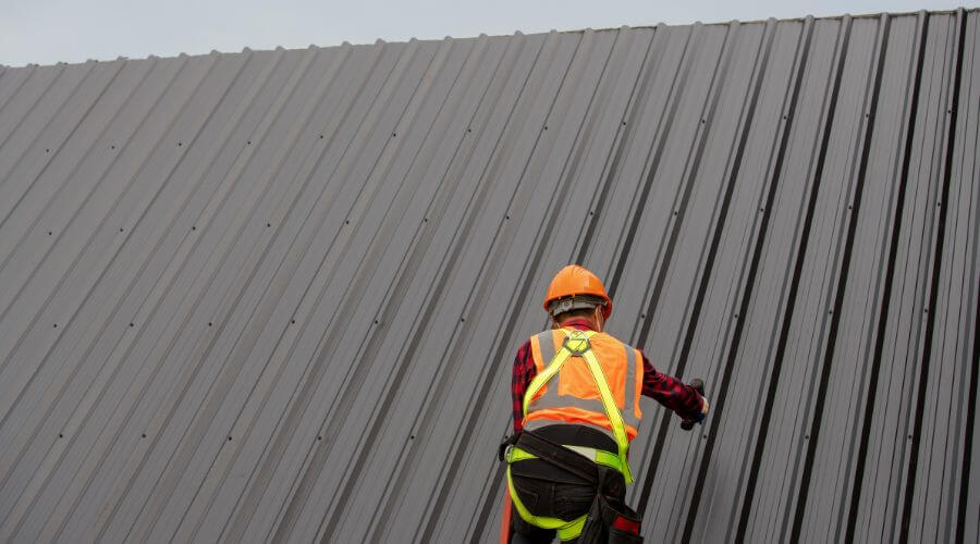 Professional metal roof installation services in Blue Mountain, MS